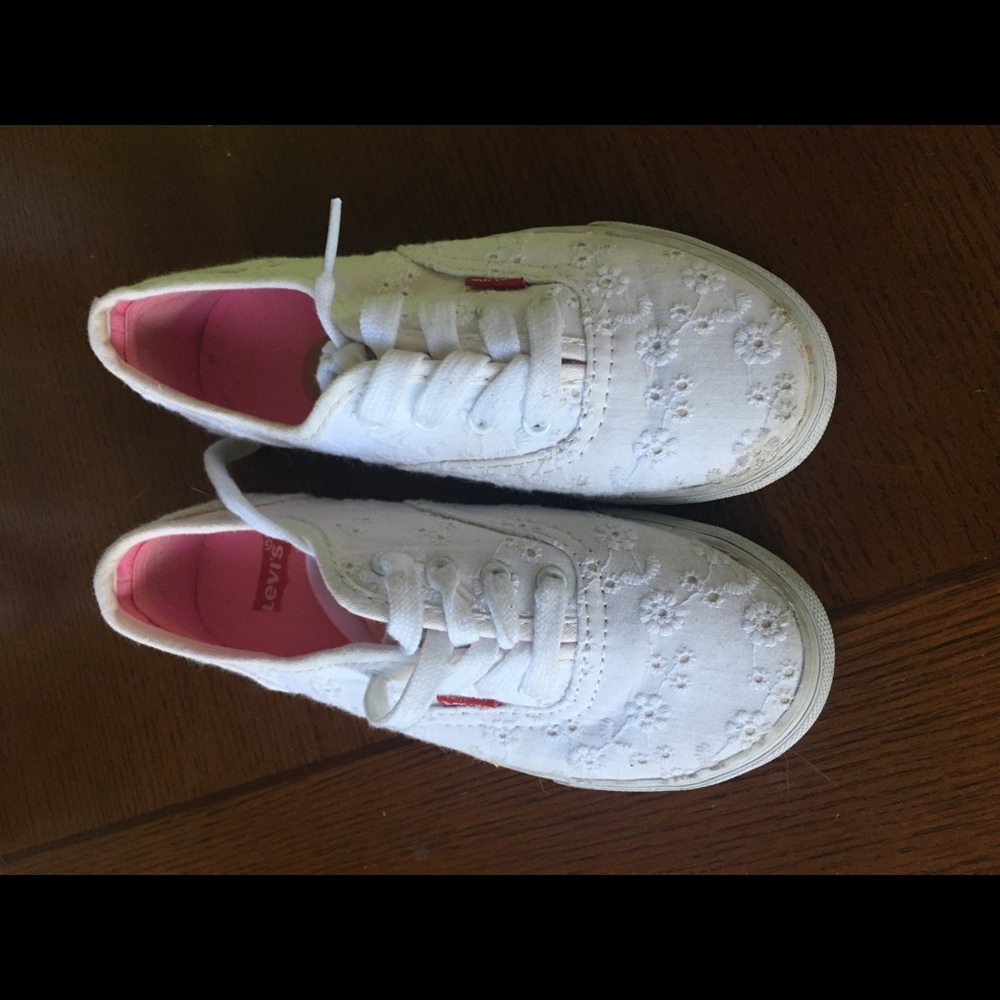 Levi’s girls white lace sneaker